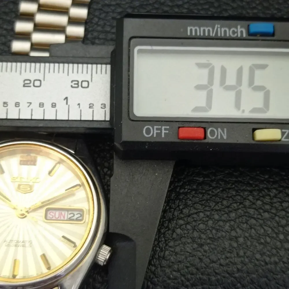 Vintage 1985 Seiko Automatic Mens Silver Watch W/daydate & Gold accents